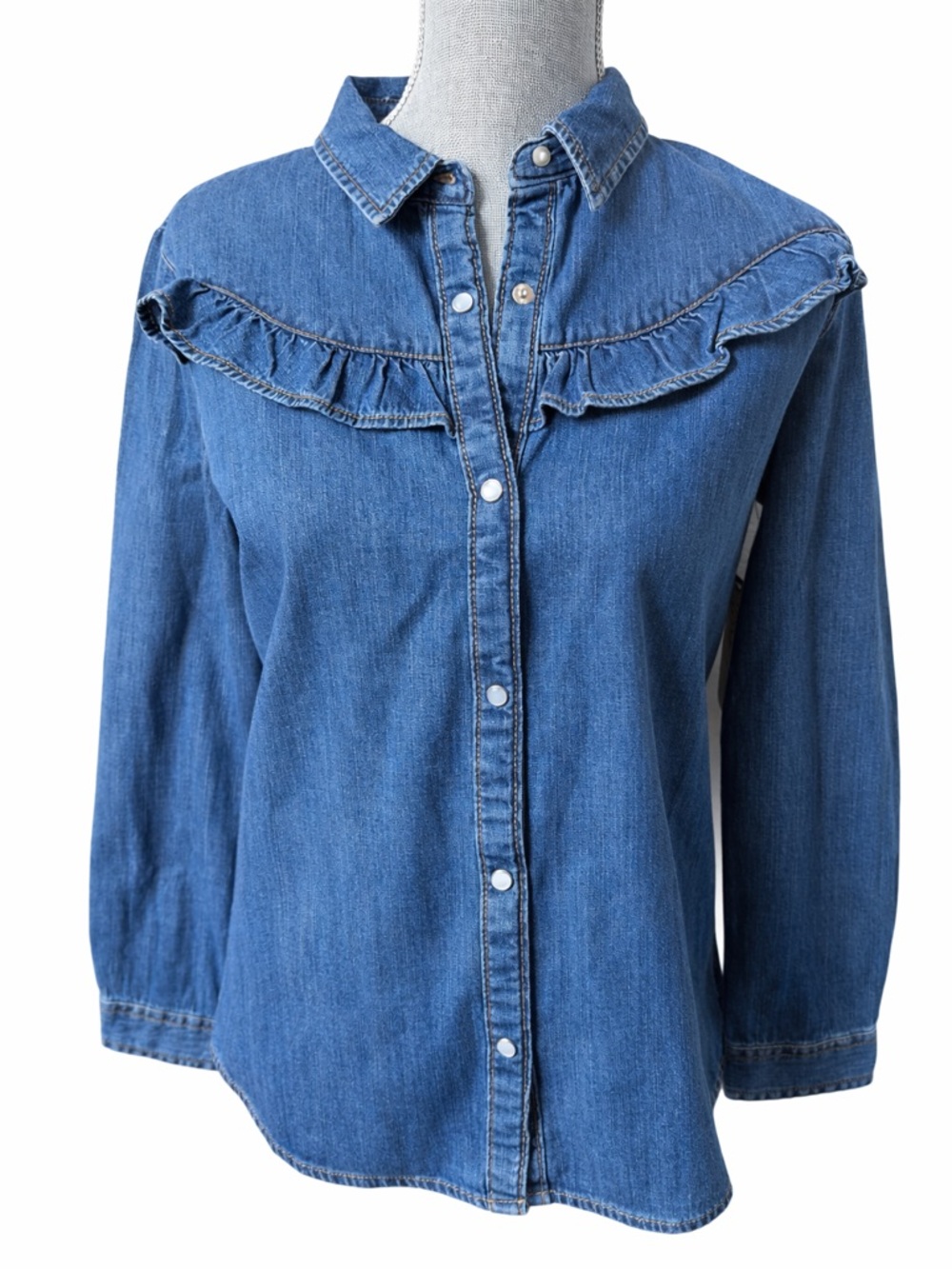 Wrangler NWT Denim Ruffle Western Shirt Women’s XL Snap Button Chambray Top
